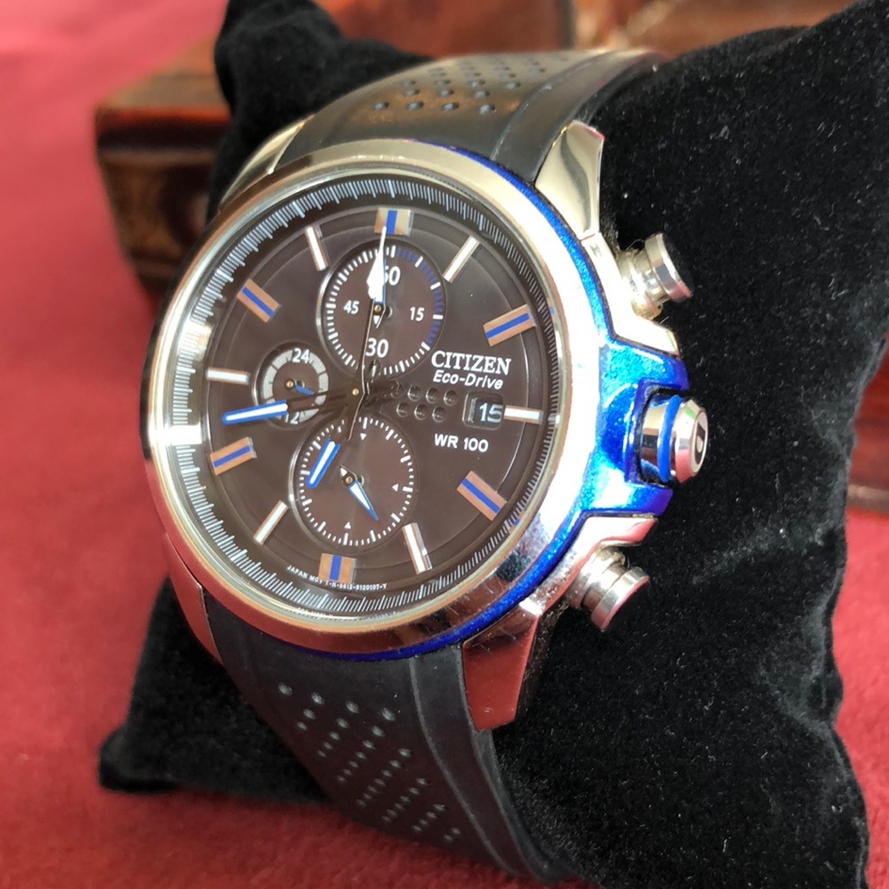 Citizen Eco-Drive WR 100 Watch